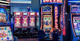 Dashboard akun asia4d menampilkan saldo, riwayat transaksi, dan tautan ke Evolution Gaming